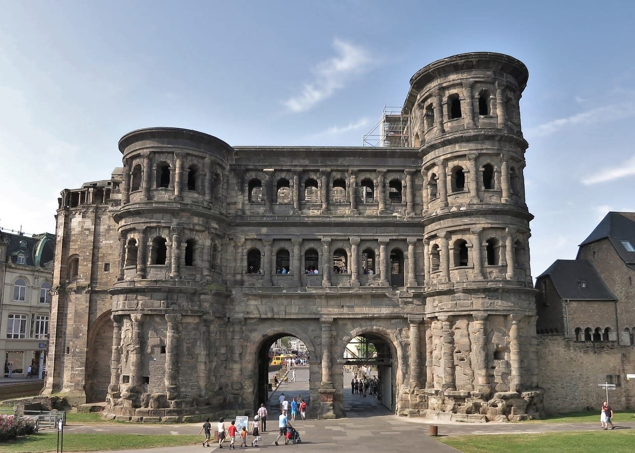 La Porta Nigra à Trèves